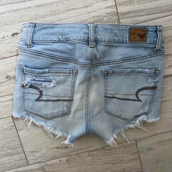 American eagle shorts! Light wash - Picture 2 of 2